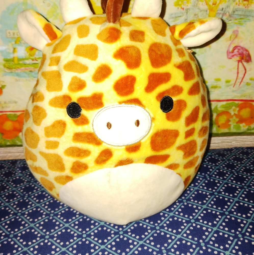 Squishmallows giraffe plushie
